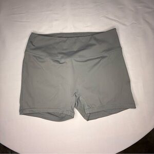 Women’s Peach High-Waisted Butt Lift Workout Shorts | Size Large | EUC
